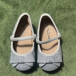 NWOT NINA Toddler shoes